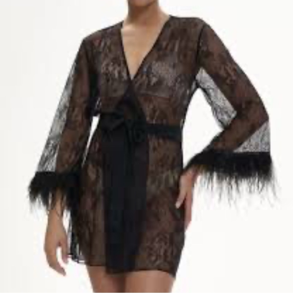 Rya Collection Women’s White Lace Feathered Trim Robe Attached Satin Belt S NWOT - Picture 11 of 11